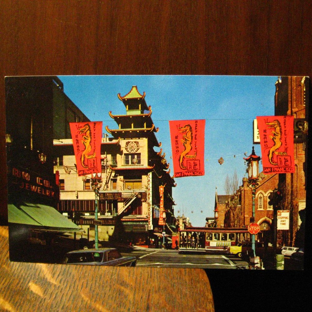🇨🇳 San Francisco CA Chinatown Cable Car 1960's Postcard